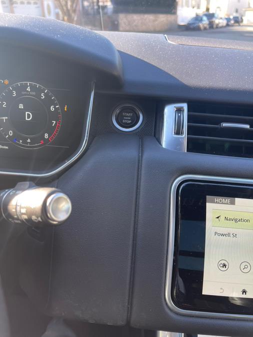 2020 Land Rover Range Rover Sport Turbo i6 MHEV HSE photo