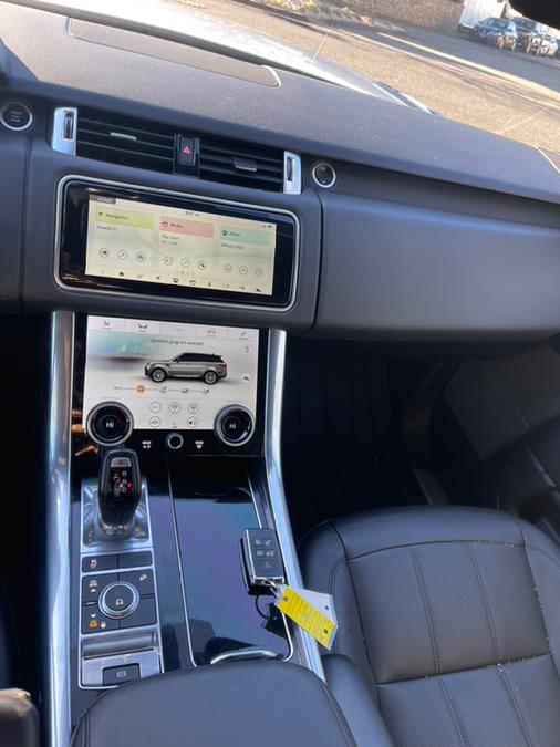 2020 Land Rover Range Rover Sport Turbo i6 MHEV HSE photo