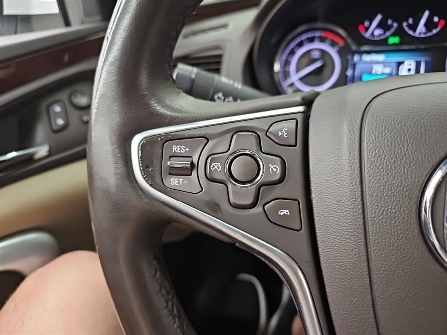 2016 Buick Regal 4dr Sdn Turbo AWD photo