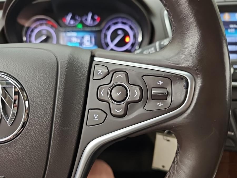 2016 Buick Regal 4dr Sdn Turbo AWD photo