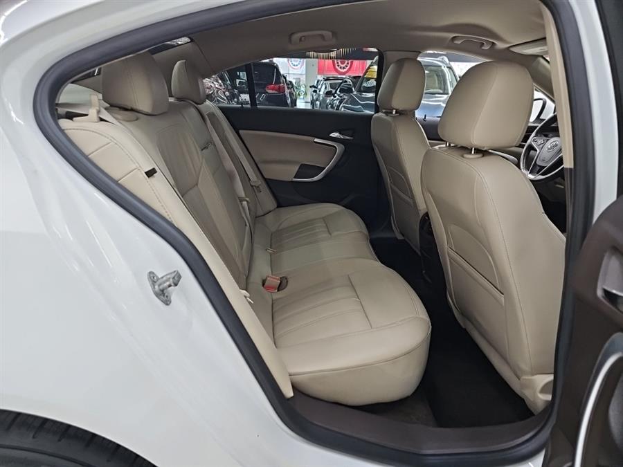 2016 Buick Regal 4dr Sdn Turbo AWD photo