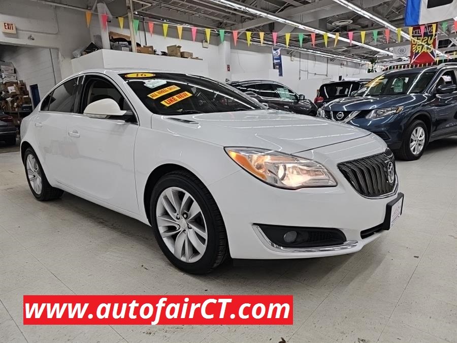 2016 Buick Regal 4dr Sdn Turbo AWD photo