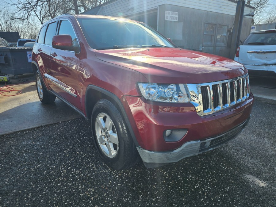 2011 Jeep Grand Cherokee Laredo photo