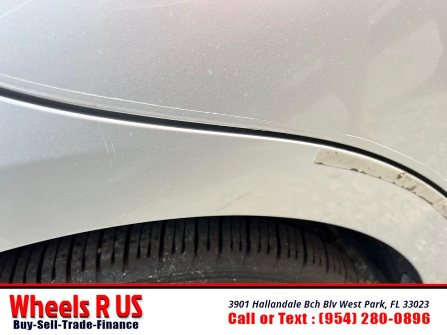 2013 Toyota Avalon XLE photo