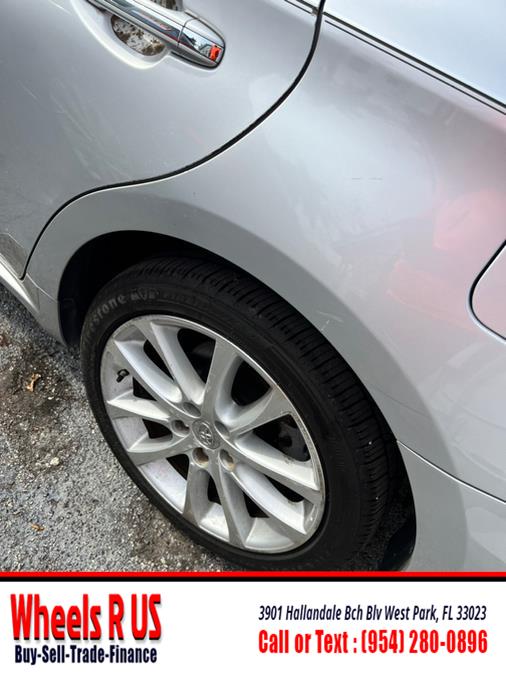 2013 Toyota Avalon XLE photo