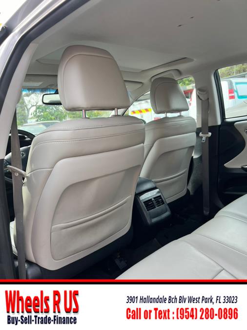 2013 Toyota Avalon XLE photo