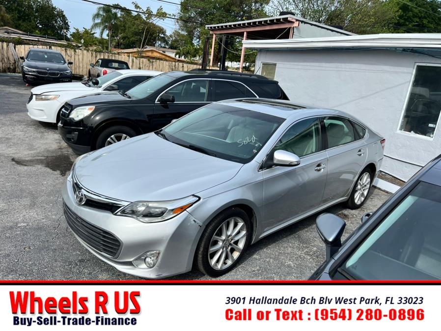 2013 Toyota Avalon XLE photo