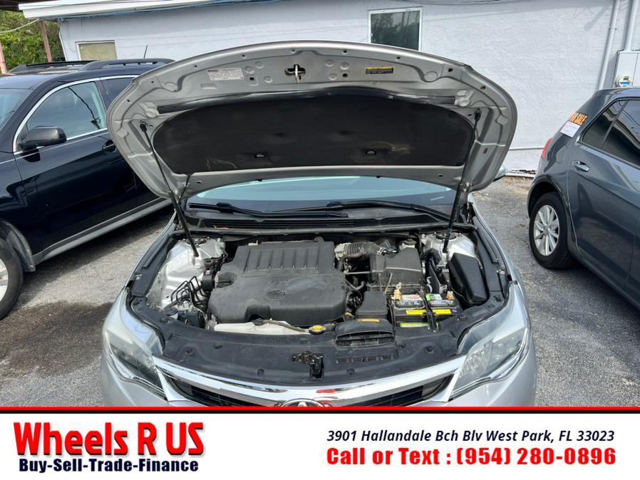 2013 Toyota Avalon XLE photo