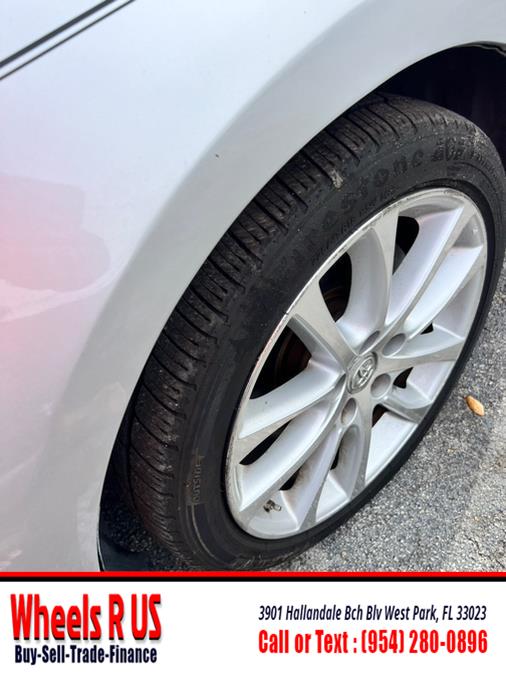 2013 Toyota Avalon XLE photo