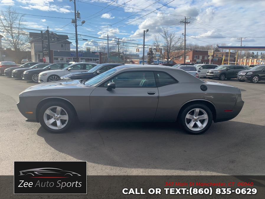 2011 Dodge Challenger SE photo