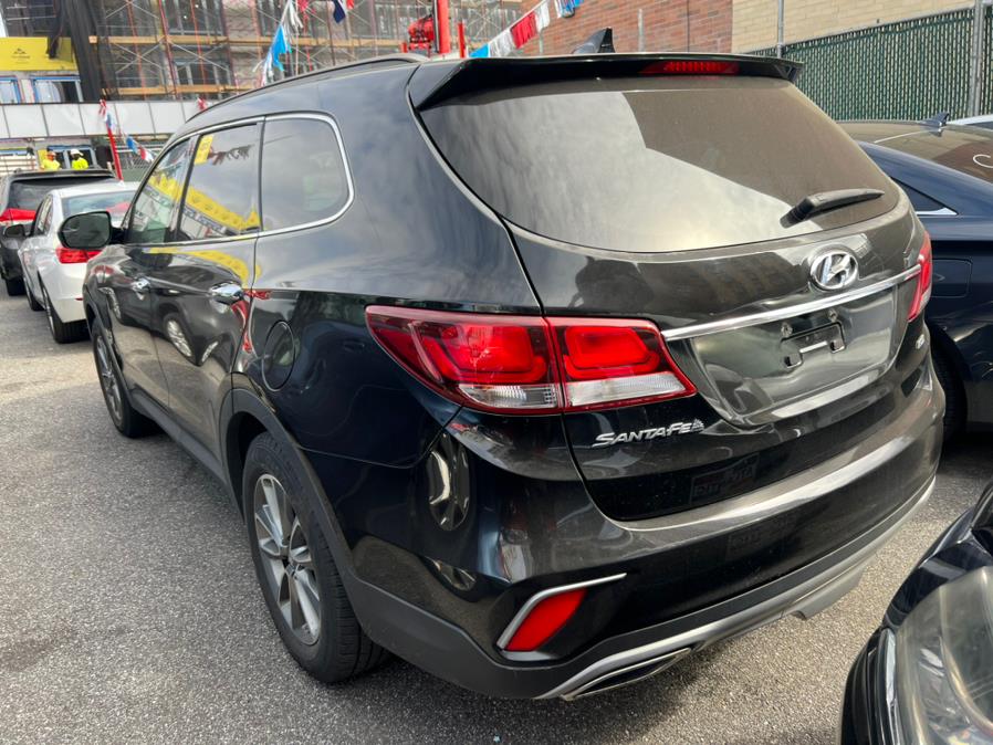 2017 Hyundai Santa Fe SE 3.3L Automatic AWD photo
