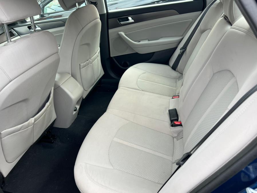 2015 Hyundai Sonata 4dr Sdn 2.4L Sport photo