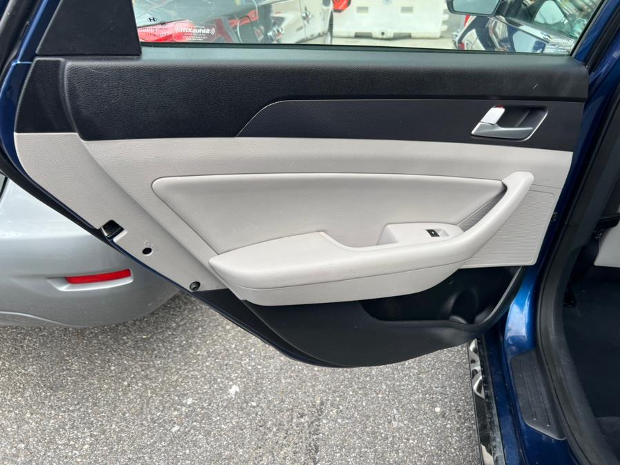 2015 Hyundai Sonata 4dr Sdn 2.4L Sport photo
