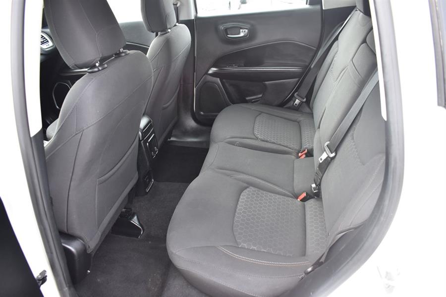 2018 Jeep Compass SPORT photo