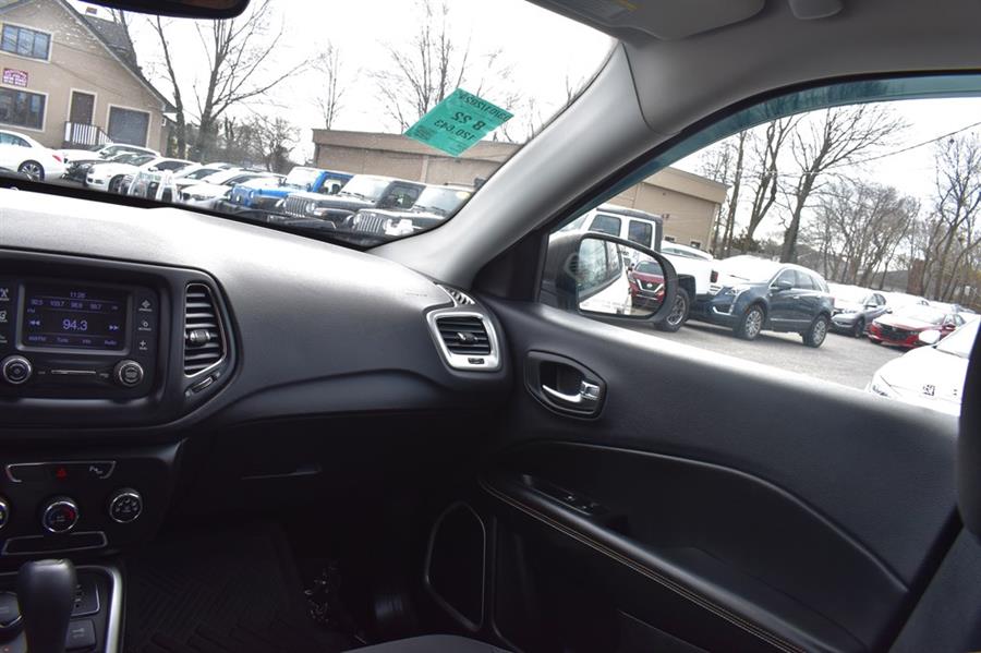 2018 Jeep Compass SPORT photo