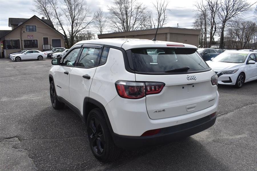 2018 Jeep Compass SPORT photo