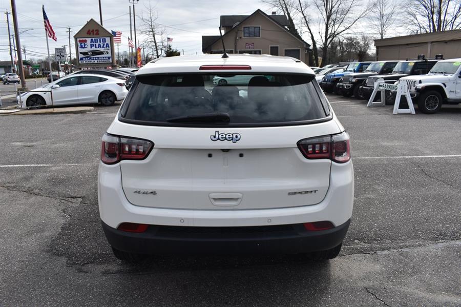 2018 Jeep Compass SPORT photo