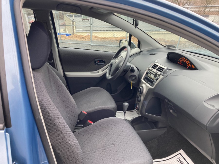 2009 Toyota Yaris S photo