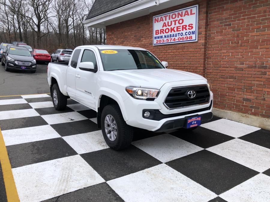 2016 Toyota Tacoma SR5 photo
