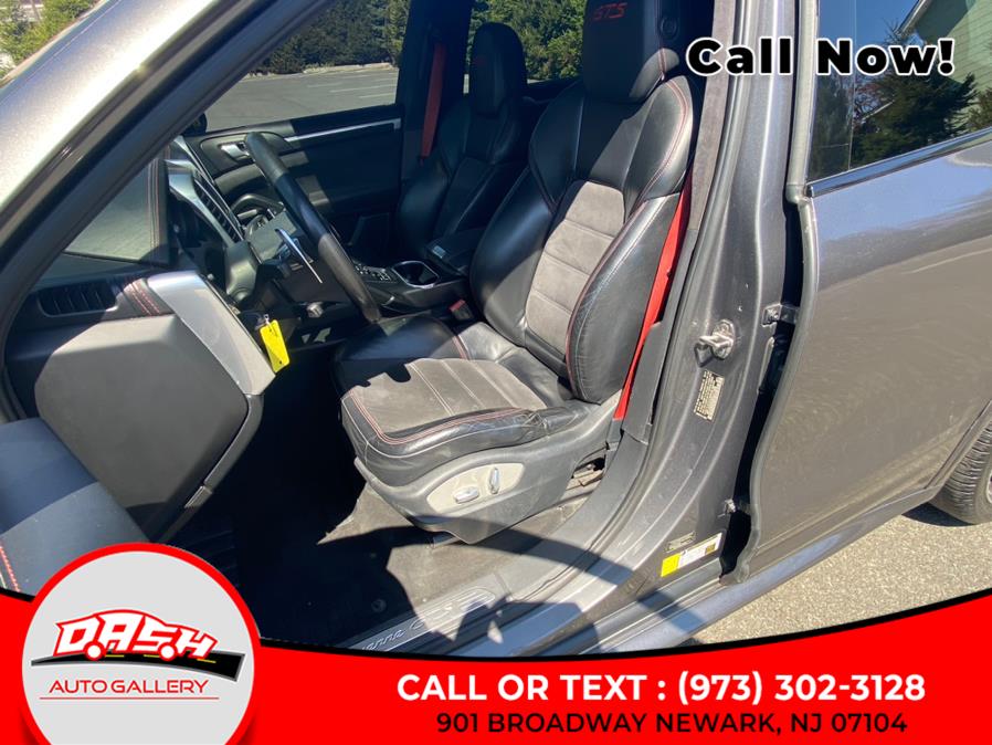 2013 Porsche Cayenne GTS photo