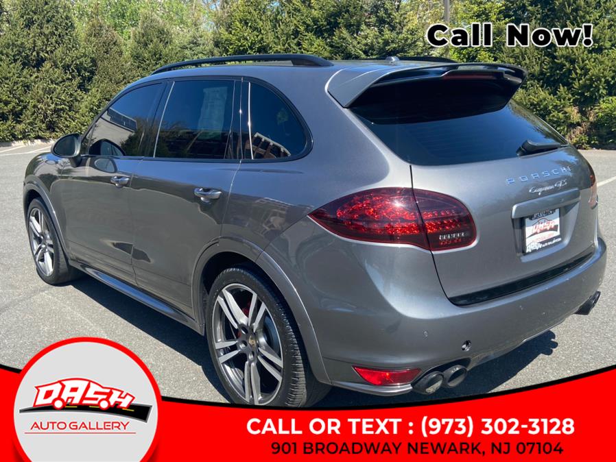 2013 Porsche Cayenne GTS photo