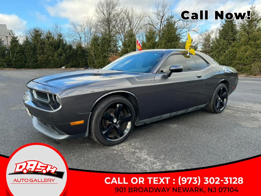 2013 Dodge Challenger SXT photo