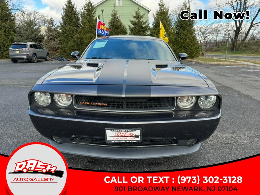 2013 Dodge Challenger SXT photo