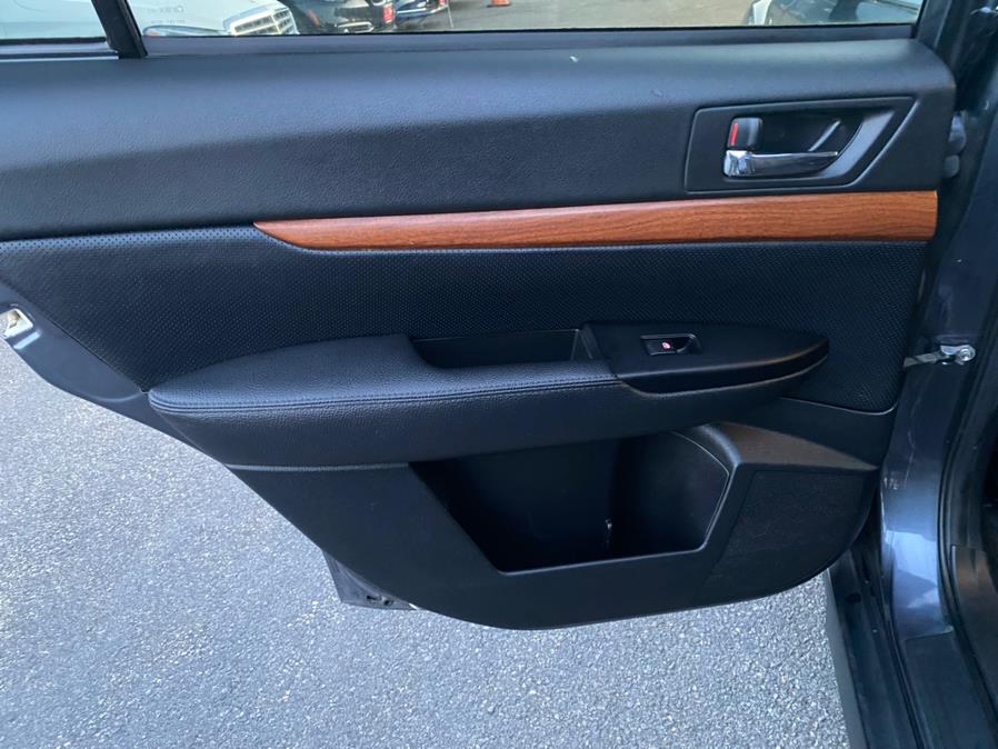 2014 Subaru Outback 2.5i Limited photo