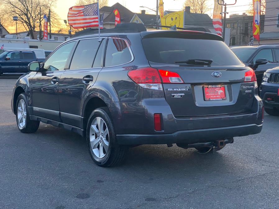 2014 Subaru Outback 2.5i Limited photo