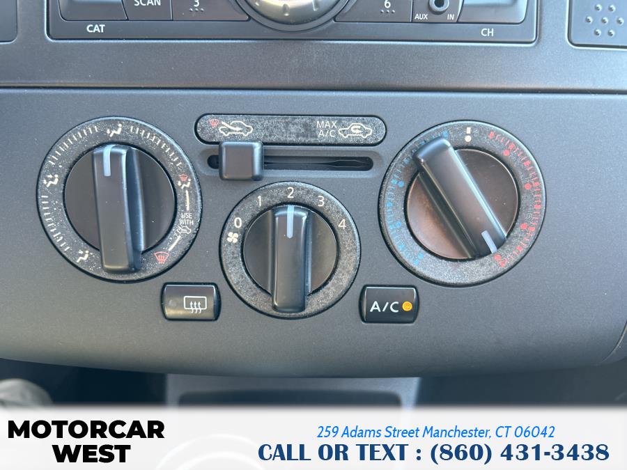 2009 Nissan Versa 1.8 S photo