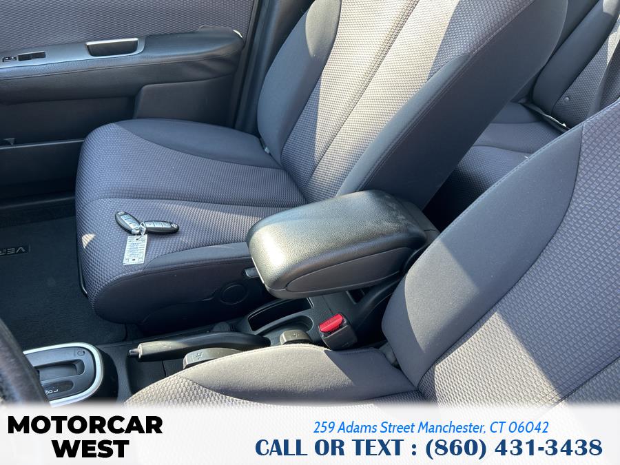 2009 Nissan Versa 1.8 S photo