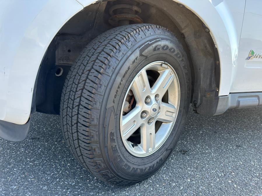 2012 Ford Escape Hybrid photo