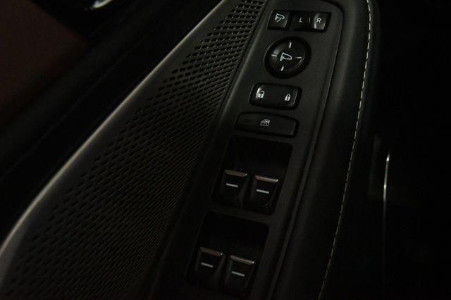 2022 Acura MDX SH-AWD w/Tech photo