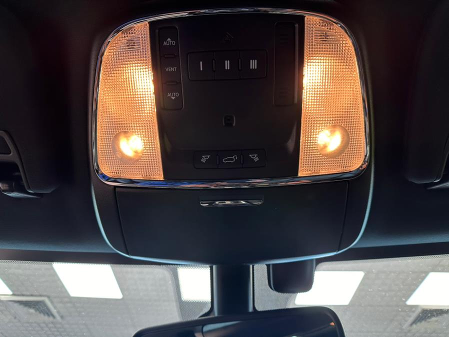 2021 Jeep Grand Cherokee Limited  4x4 photo