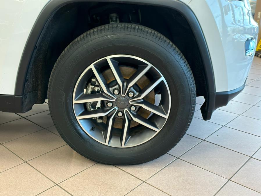 2021 Jeep Grand Cherokee Limited  4x4 photo