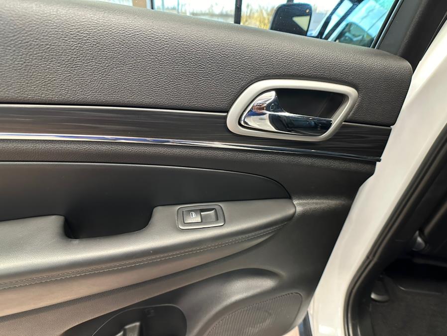 2021 Jeep Grand Cherokee Limited  4x4 photo