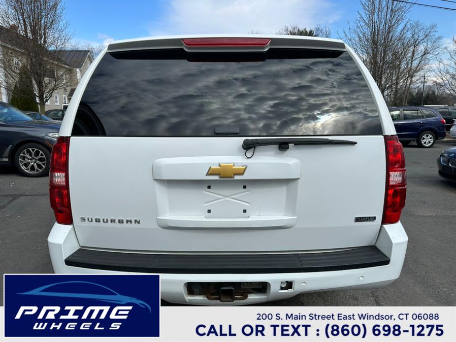 2012 Chevrolet Suburban LT 1500 photo