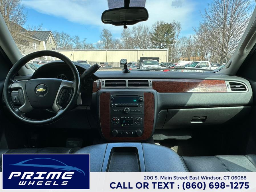2012 Chevrolet Suburban LT 1500 photo
