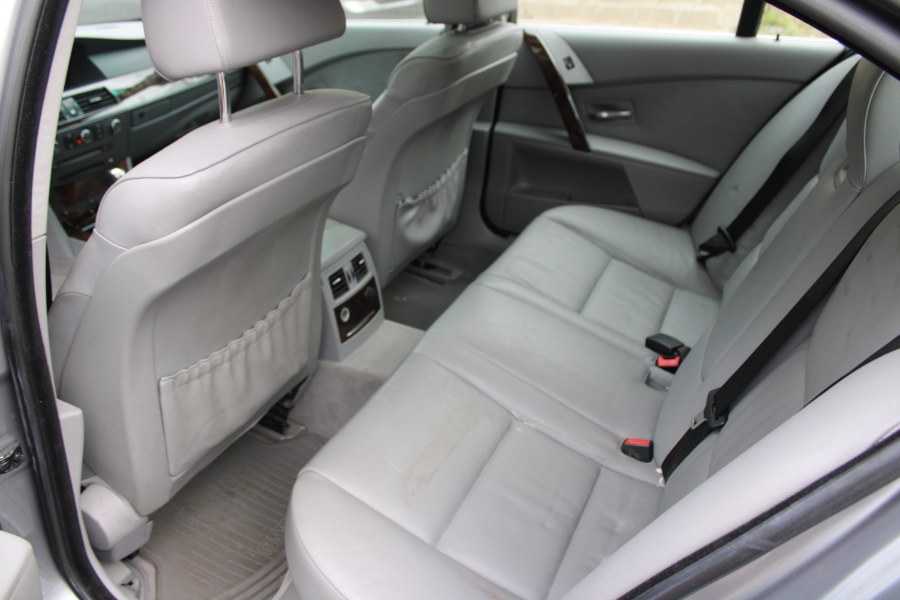 2006 BMW 5-Series 530xi photo