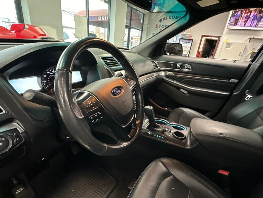 2016 Ford Explorer FWD 4dr Limited photo