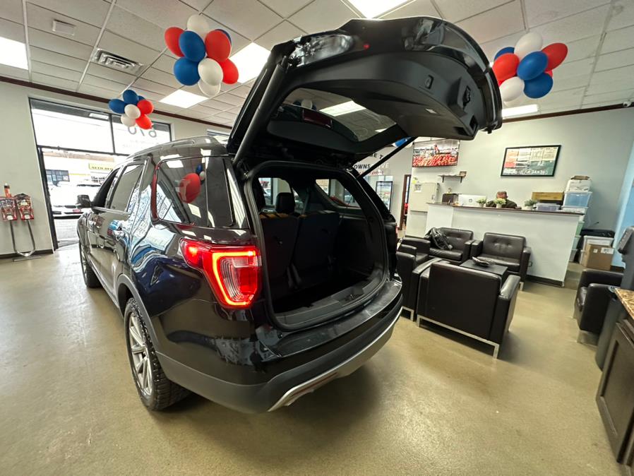 2016 Ford Explorer FWD 4dr Limited photo