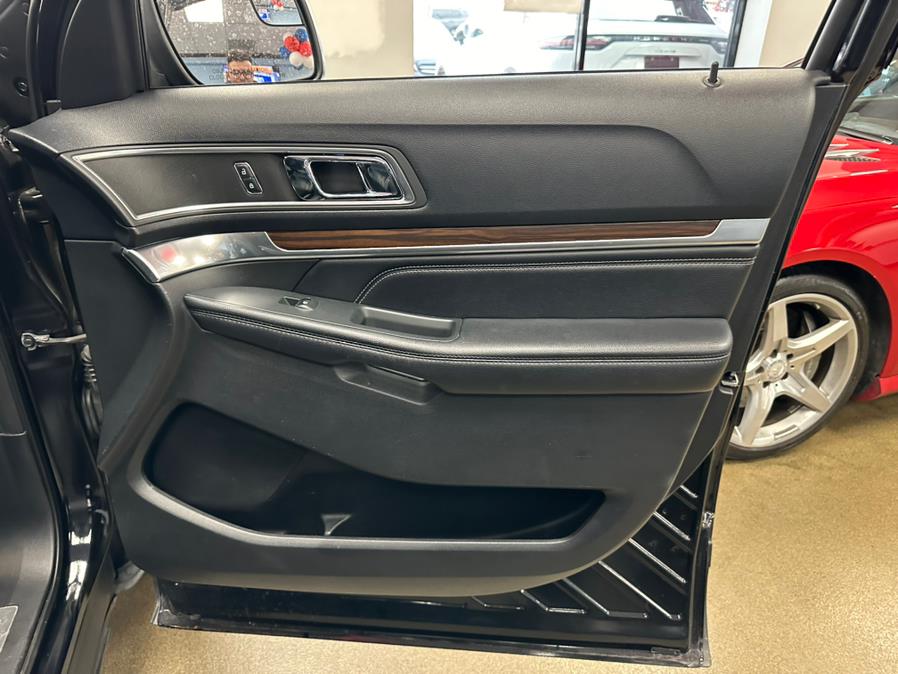 2016 Ford Explorer FWD 4dr Limited photo