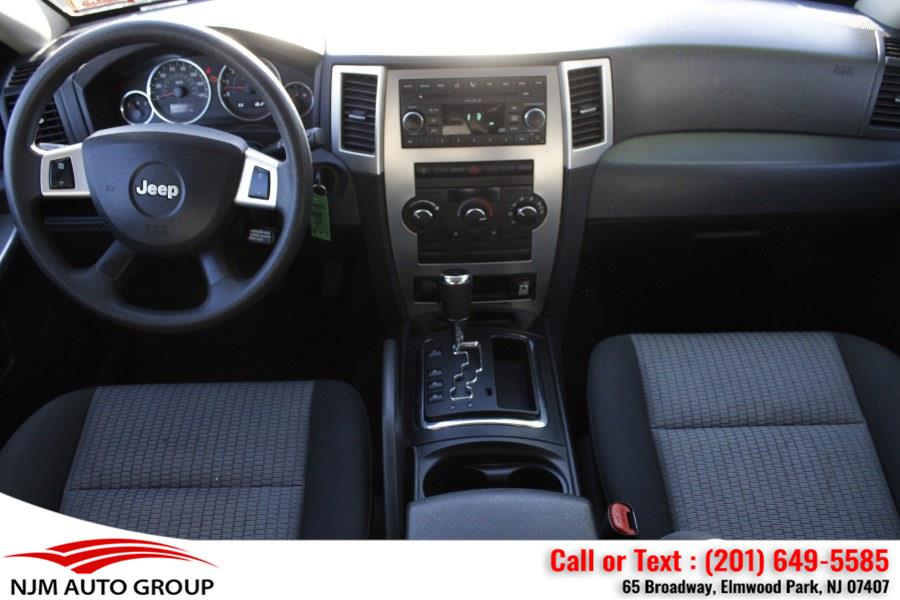 2008 Jeep Grand Cherokee Laredo photo