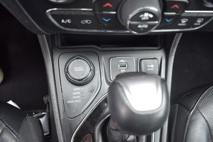 2020 Jeep Cherokee LIMITED photo