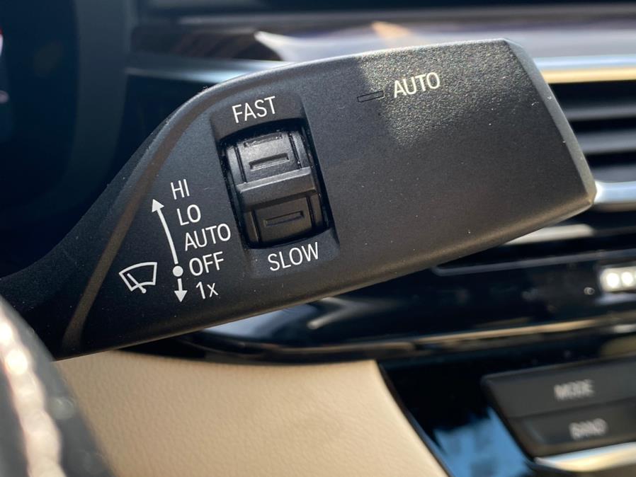 2021 BMW 5-Series 530i xDrive Sedan photo