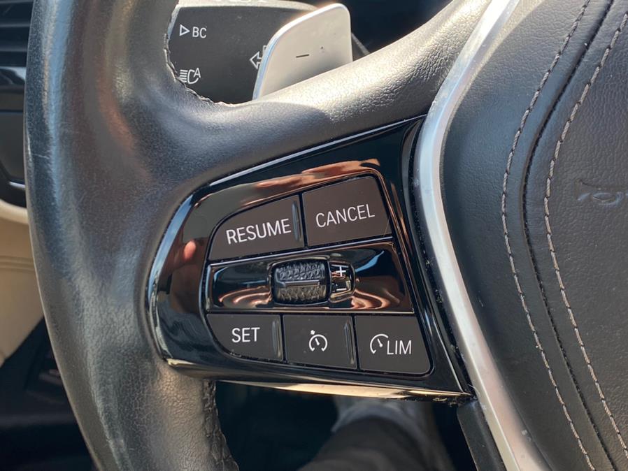 2021 BMW 5-Series 530i xDrive Sedan photo