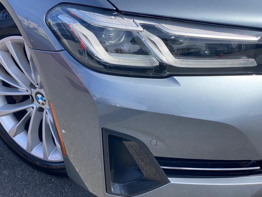 2021 BMW 5-Series 530i xDrive Sedan photo
