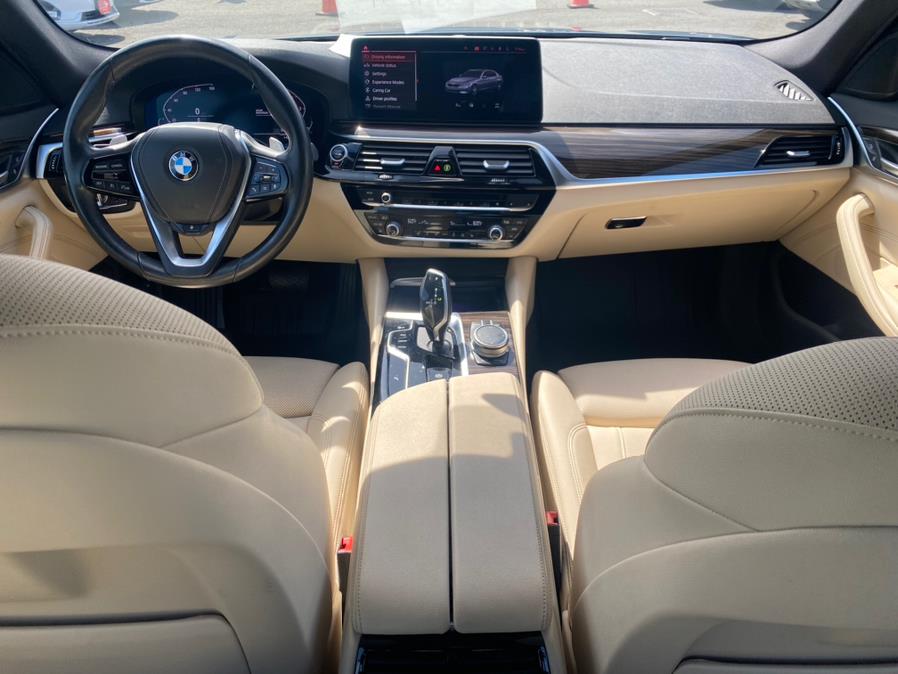 2021 BMW 5-Series 530i xDrive Sedan photo