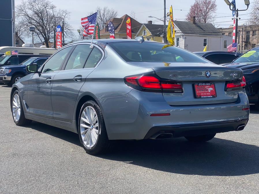 2021 BMW 5-Series 530i xDrive Sedan photo