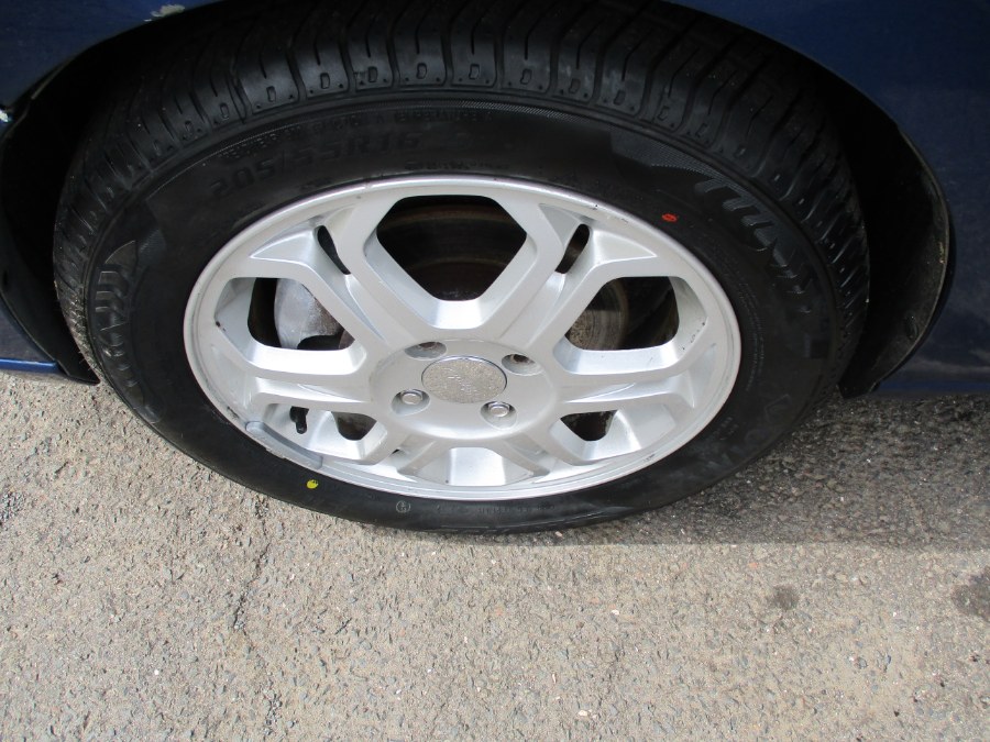2008 Ford Focus SE photo